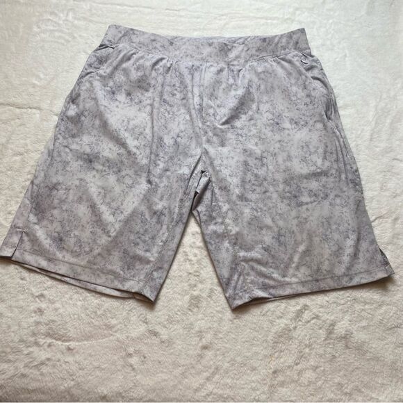 Kenneth Cole Performance Shorts Size XL - Picture 1 of 13